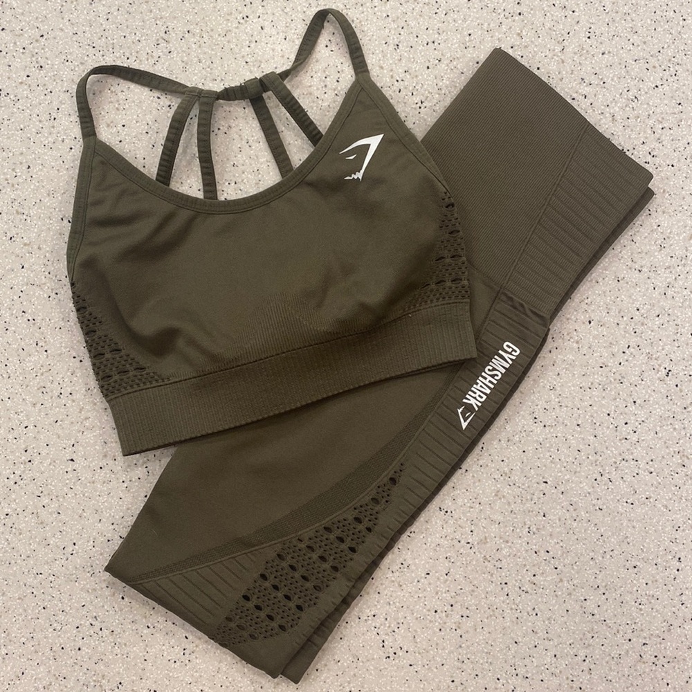 Gymshark leggings and sports bra
